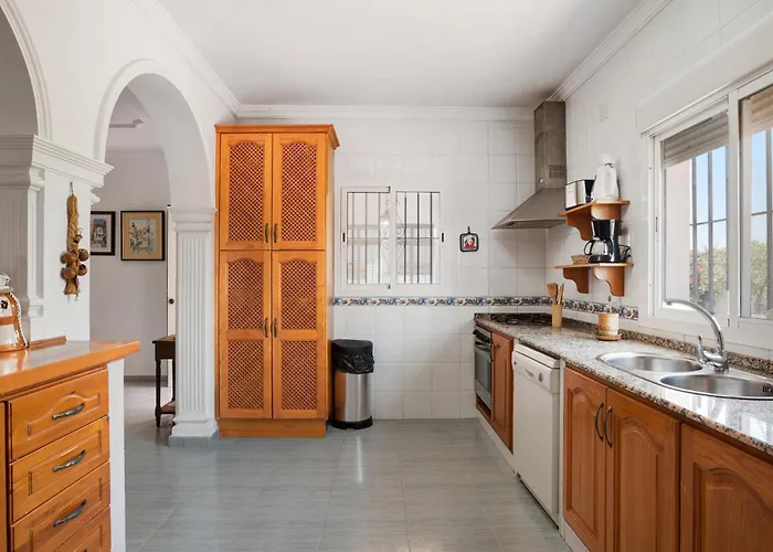 Cruz Del Sur - Solo Familias Conil De La Frontera