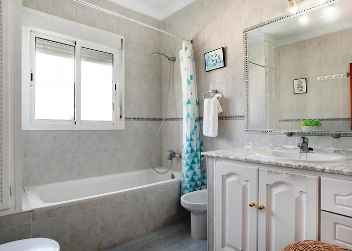 Cruz Del Sur - Solo Familias Conil De La Frontera