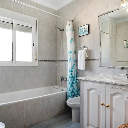 Cruz Del Sur - Solo Familias Conil De La Frontera